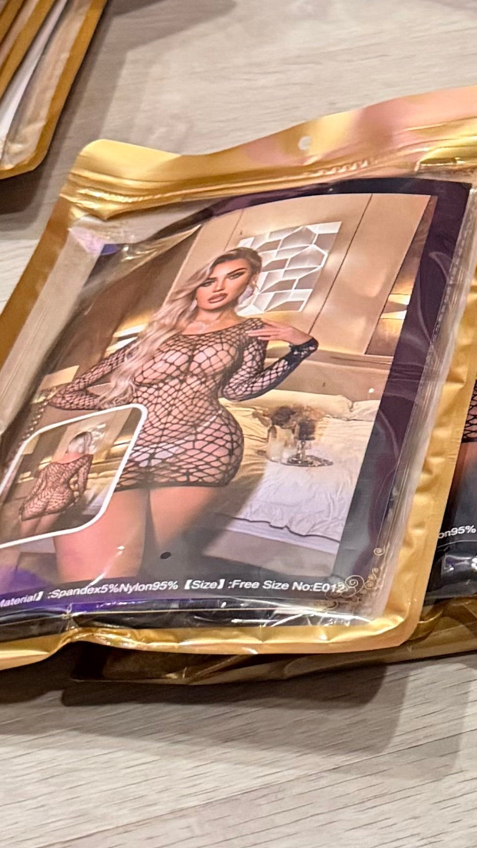 Fishnet mini dress (musta/valkoinen)