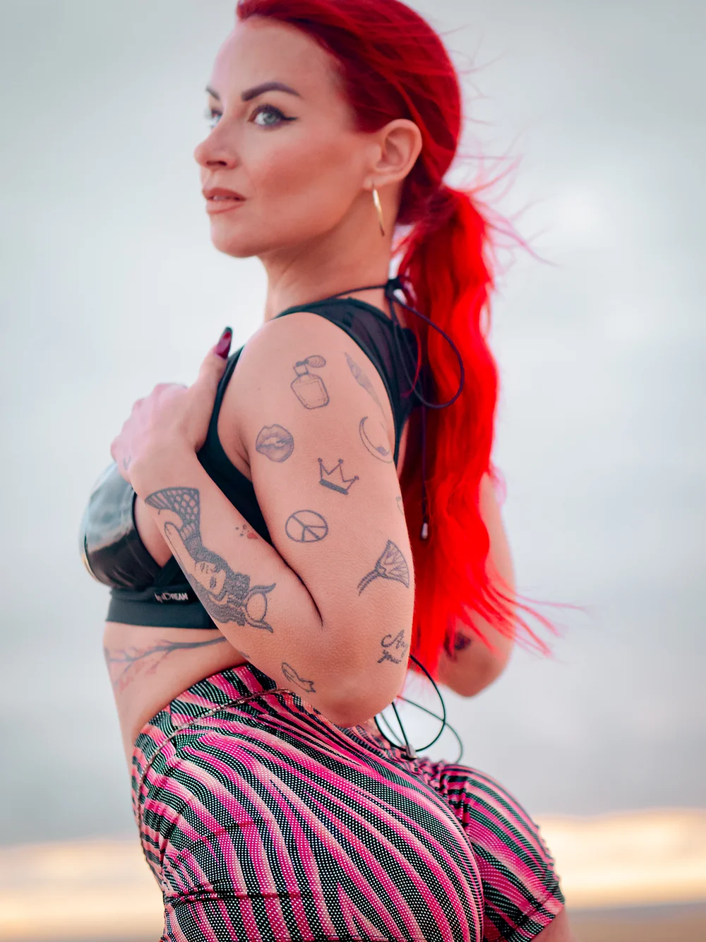 Pink Breeze |  Wonder Merchandise |  Merchandise.