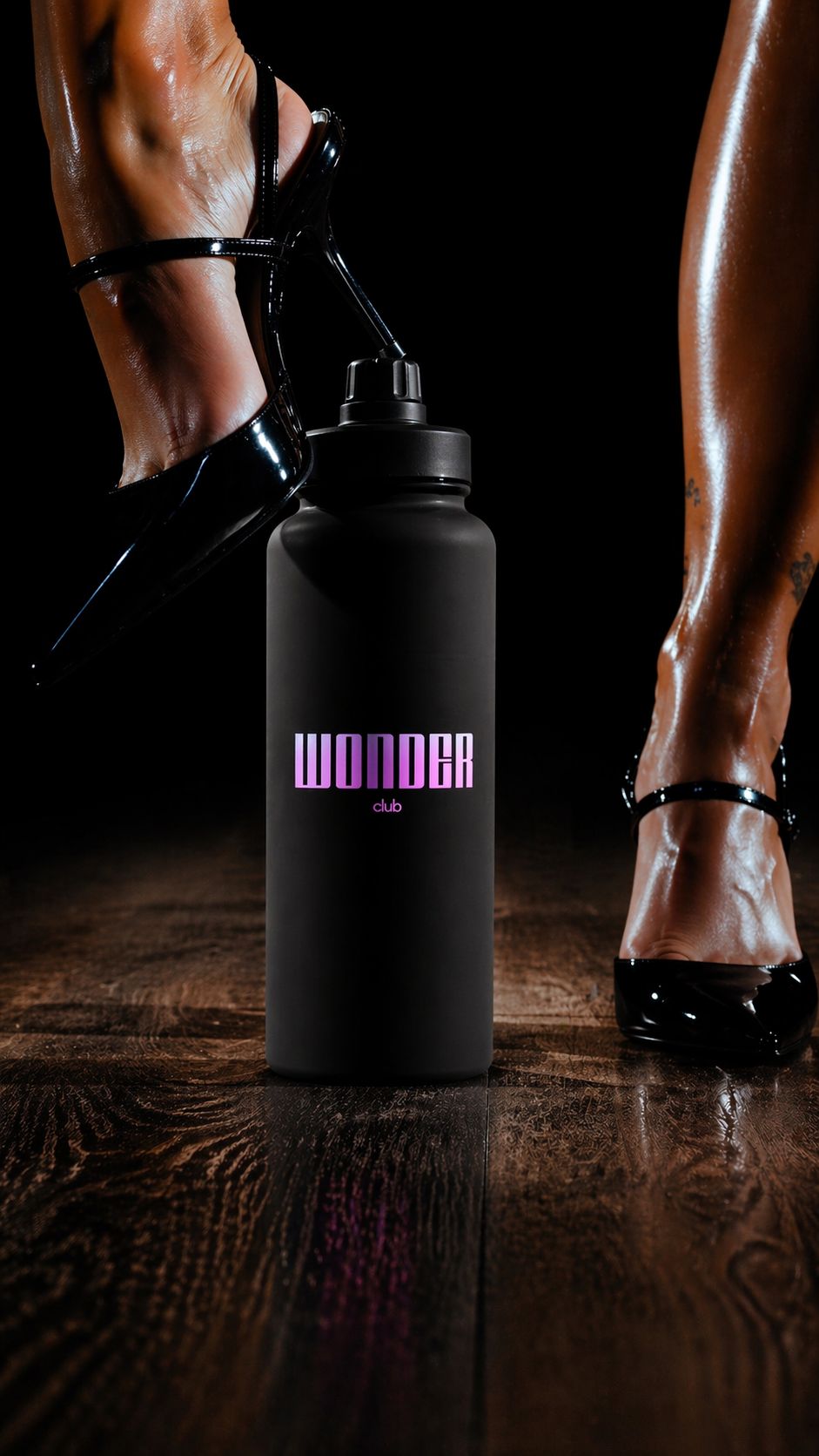 Juomapullo puhelinpidikkeellä (black/pink) 1000ml