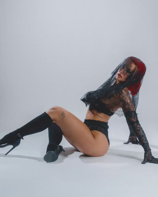 Tinze | Sip N' Twerk |